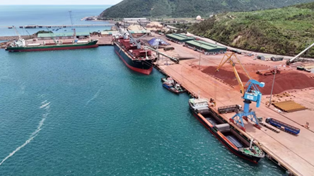 Viet Nam promotes green, smart seaports linked to modern logistics